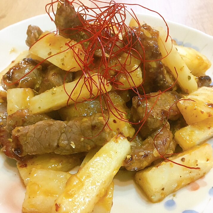 ボリュームいっぱい❗️長芋と牛肉の味噌炒め